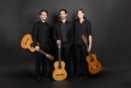 Fásma Guitar Trio