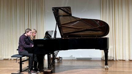 Alena Solovyev Manuel Scheffler_Klavier Duo AG III_KON